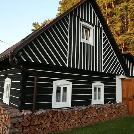 Roubenka 1818 Villa Vselibice ภายนอก รูปภาพ